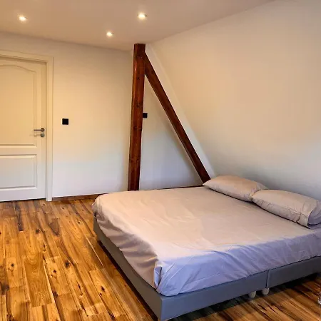 Independent House With Parking, Connecting Messe & Centre Villa Hannover